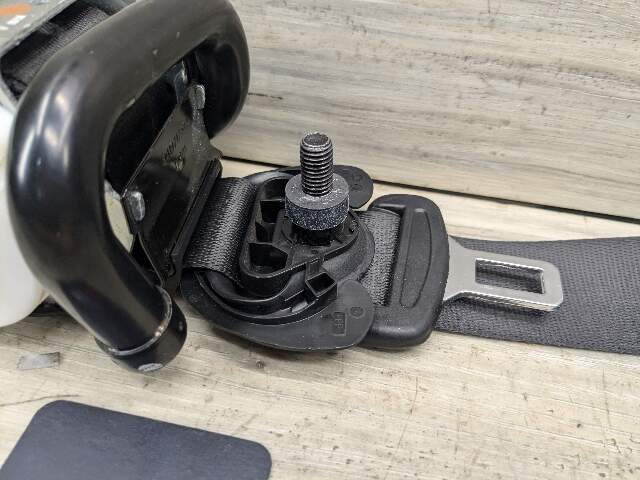 19-23 OEM BMW F95 G05 X5 X5M Rear Right Passenger Seatbelt Seat Belt Retractor