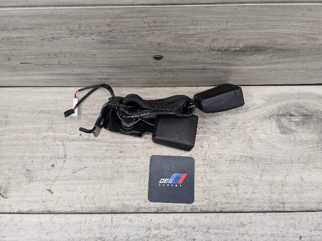 19-25 OEM BMW F95 F96 G05 G06 X5 X6 REAR Center Middle 2nd Row Seat Belt Buckle