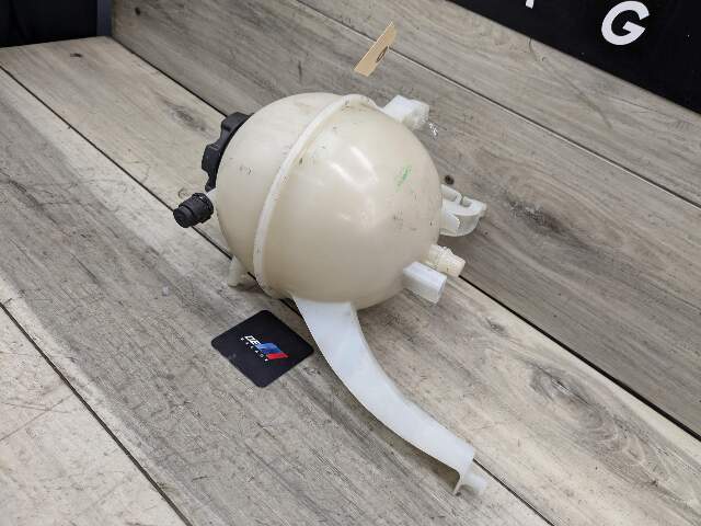 19-23 OEM BMW G05 G06 G07 X5 X6 X7 Radiator Coolant Reservoir Expansion Tank