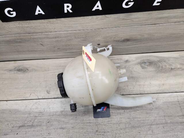 19-23 OEM BMW G05 G06 G07 X5 X6 X7 Radiator Coolant Reservoir Expansion Tank