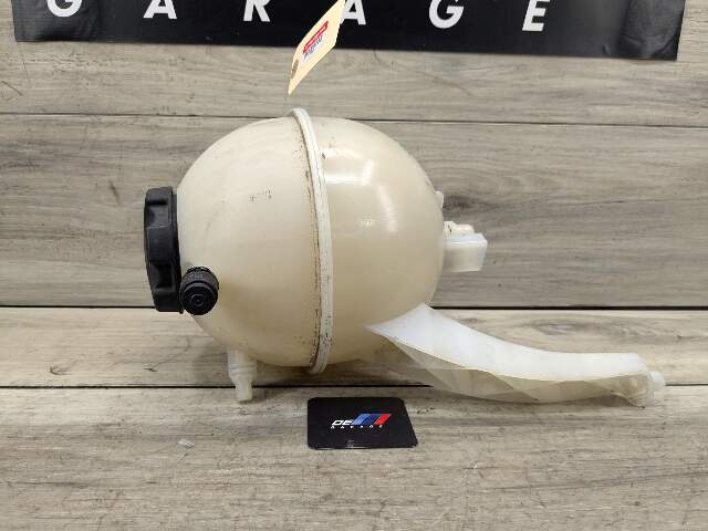 19-23 OEM BMW G05 G06 G07 X5 X6 X7 Radiator Coolant Reservoir Expansion Tank