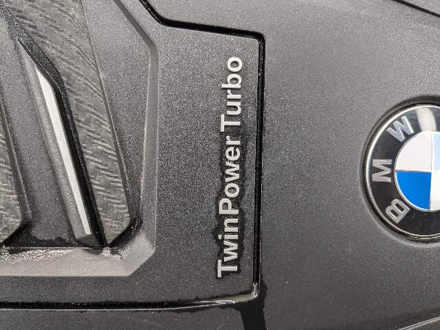 OEM BMW G05 G06 G07 G12 G30 X5 X6 Engine B58C Cover Head Ignition Coil Covering