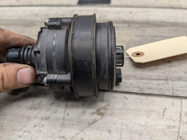 OEM BMW G01 G05 G20 G23 G30 Engine B46 B58 Auxiliary Electric Water Pump Cooling
