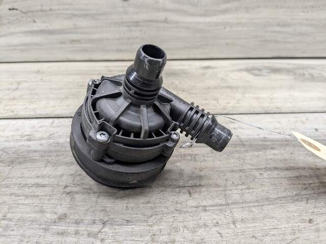 OEM BMW G01 G05 G20 G23 G30 Engine B46 B58 Auxiliary Electric Water Pump Cooling