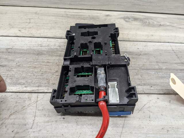 OEM BMW G05 G07 X5 X7 Rear Battery Power Distribution Fuse Relay Junction Box