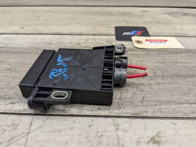 14-19 OEM BMW F15 F85 X5 F16 F86 X6 Front Power Distributor B+ Junction Box