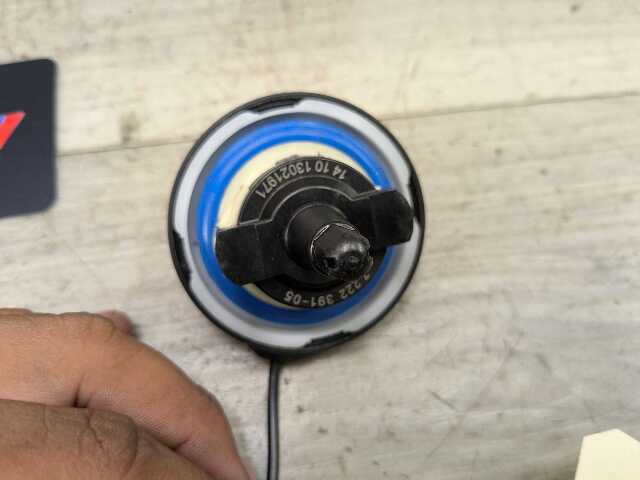 OEM BMW F15 F30 F44 F48 F80 G01 G05 G20 G30 G80 M3 M4 Fuel Gas Tank Filler Cap