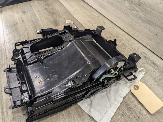 19-24 OEM BMW G05 G06 G07 X5 X6 X7 Center Console Storage Compartment Assembly