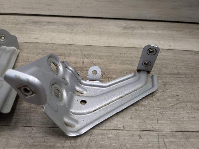 18-24 OEM BMW G01 G02 F97 X3 X4 Right Passenger Fender Wing Holder Bracket SET