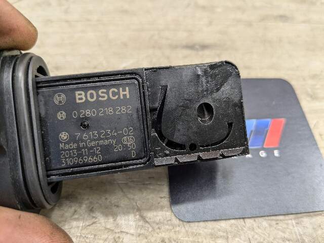 10-19 OEM BMW F07 F10 F13 F01 F02 F15 F86 MAF Mass Air Flow Sensor Meter Engine