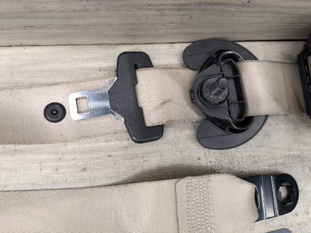 14-18 OEM BMW F15 X5 Rear Right Passenger Seatbelt Seat Belt Retractor Beige