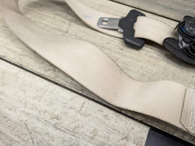 14-18 OEM BMW F15 X5 Rear Left Driver Side Seatbelt Seat Belt Retractor Beige