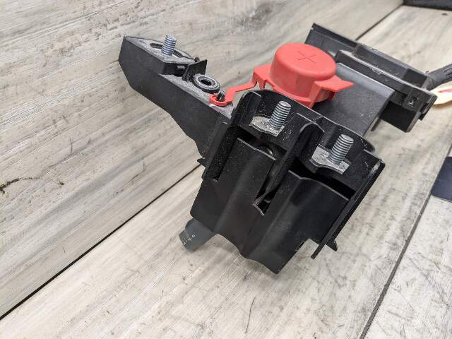 19-23 OEM BMW G05 G06 X5 X6 Battery Relay Terminal Voltage Regulator Module