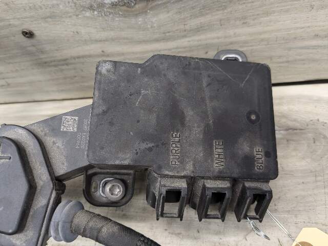 19-23 OEM BMW G05 G06 X5 X6 Battery Relay Terminal Voltage Regulator Module