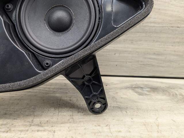 19-23 OEM BMW G05 X5 Rear Left Driver Side D Pillar MID Range Speaker Tweeter