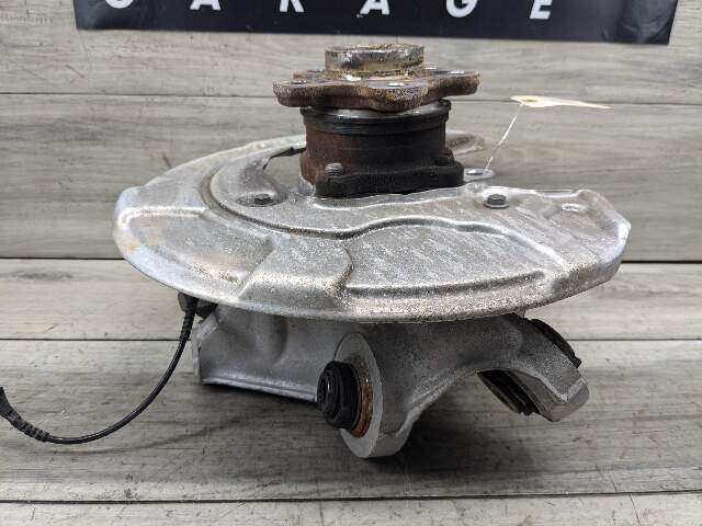 OEM BMW G05 G06 G07 X5 X6 X7 Rear Right Passenger Hub Spindle Knuckle Bearing