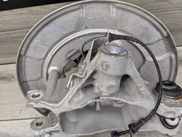 OEM BMW G05 G06 G07 X5 X6 X7 Rear Right Passenger Hub Spindle Knuckle Bearing