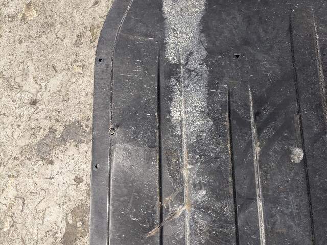 19-23 OEM BMW G05 G06 X5 X6 Right Passsenger Underbody Floor Body Splash Guard