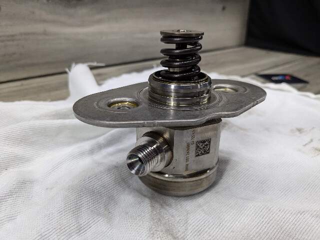 16-20 OEM BMW F39 F48 X1 X2 Engine B46 HPFP High Pressure Fuel Pump
