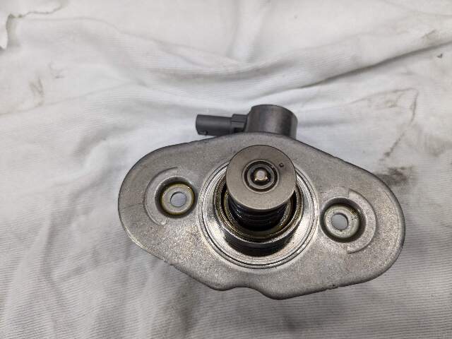 16-20 OEM BMW F39 F48 X1 X2 Engine B46 HPFP High Pressure Fuel Pump