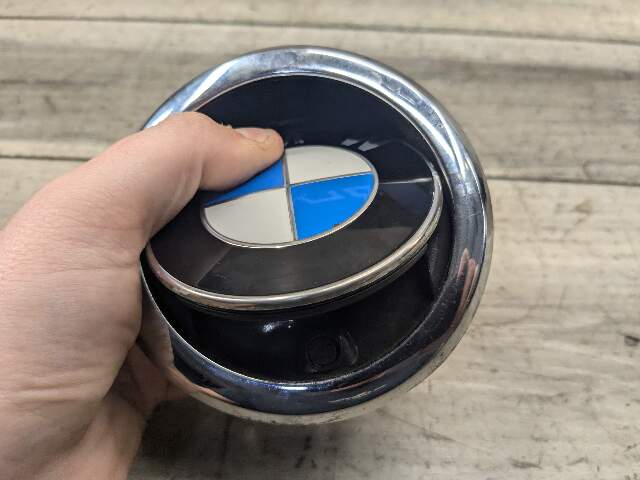 18-23 OEM BMW F39 X2 Trunk Lid Boot Door Emblem Release Button Handle Logo