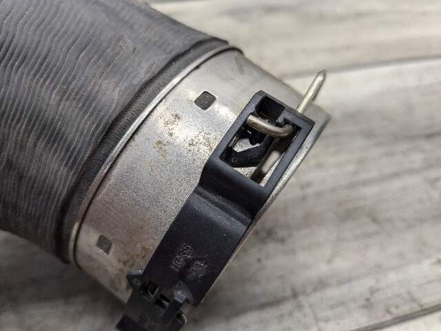 OEM BMW F39 F44 F48 X1 X2 Engine B46 Intercooler Air Intake Inlet Hose Tube Pipe