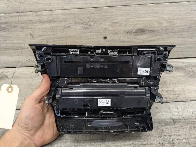 *16-23 OEM BMW F39 F48 X1 X2 AC Switch Heater Climate Control Radio Media Button