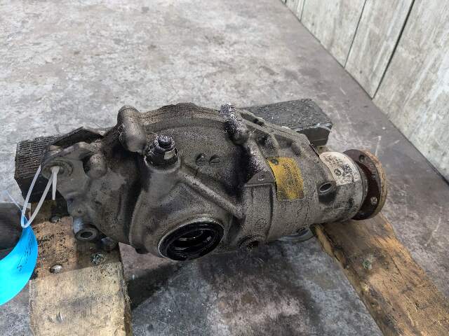 09-12 OEM BMW F01 F02 750 B7 N63 AWD Front Differential Axle Carrier 3.46