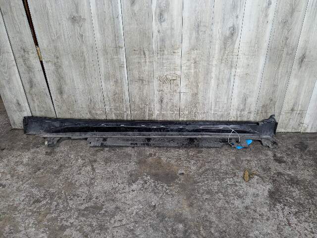 16-22 OEM BMW F48 X1 X-LINE Left Driver Side Skirt Rocker Panel Molding