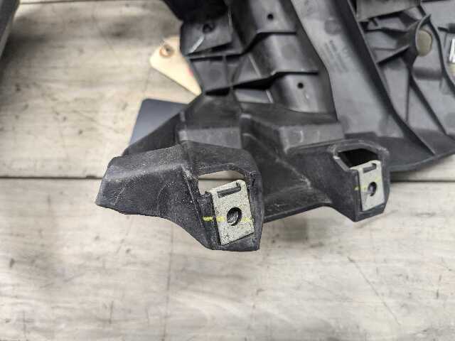 15-19 OEM BMW F15 F16 F85 X5 X6 Front Left Driver Fender Mount Support Brackets