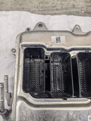 OEM BMW F85 F86 X5M X6M DME ECU S63R Engine Control Unit Module Computer MEVD172
