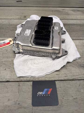OEM BMW F85 F86 X5M X6M DME ECU S63R Engine Control Unit Module Computer MEVD172