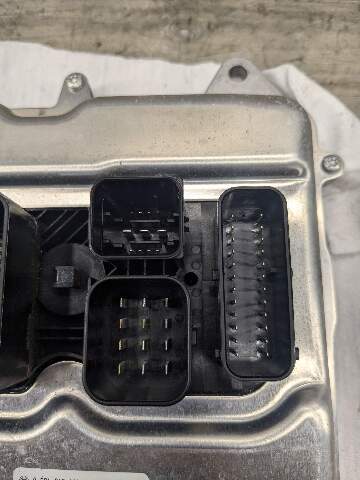 OEM BMW F85 F86 X5M X6M DME ECU S63R Engine Control Unit Module Computer MEVD173