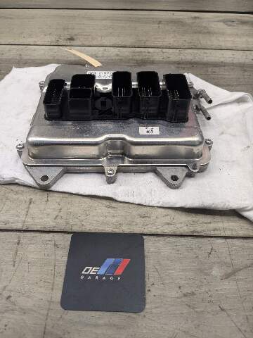OEM BMW F85 F86 X5M X6M DME ECU S63R Engine Control Unit Module Computer MEVD173