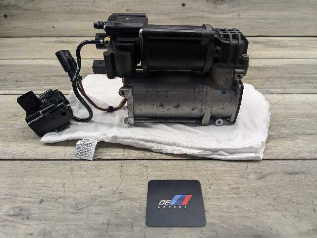 14-19 OEM BMW F15 F16 F85 F86 X5 X6 Air Suspension Compressor Pump Unit Assembly