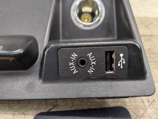 14-19 OEM BMW F15 F16 F85 X5 X6 Center Console Storage Compartment AUX USB