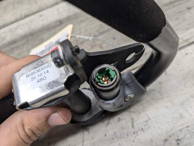 OEM BMW F15 F16 F85 F86 X5 X6 Front Right Passenger Seat Belt Retractor Black