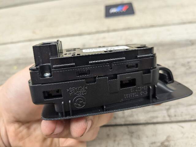 16-19 OEM BMW G07 G12 740 750 Rear Left Right Window Door Sun Shade Switch