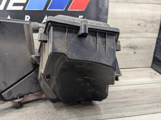 OEM BMW G01 G02 G30 X3 X4 Engine B46 B58 Air Cleaner Filter Intake Resonator Box