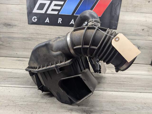 OEM BMW G01 G02 G30 X3 X4 Engine B46 B58 Air Cleaner Filter Intake Resonator Box