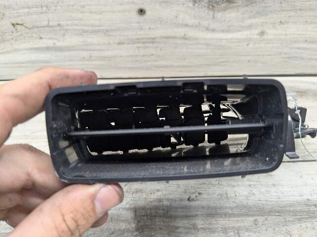 16-19 OEM BMW G11 G12 Right Passenger Side Air AC Vent Dash Grille Trim
