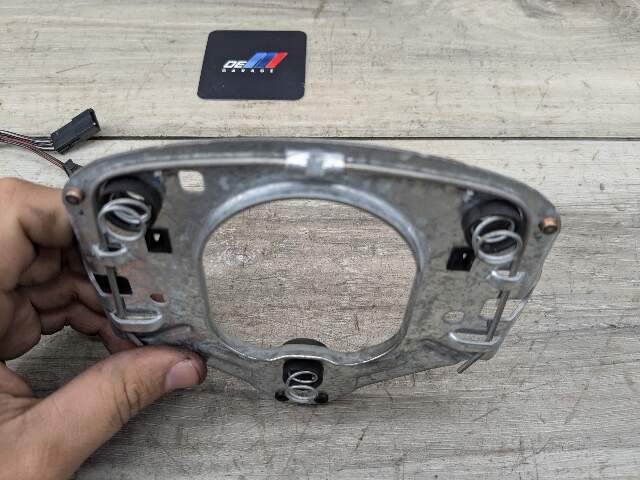 06-13 OEM BMW E70 E71 X5 X6 Steering Wheel Heater Control Module + Bracket