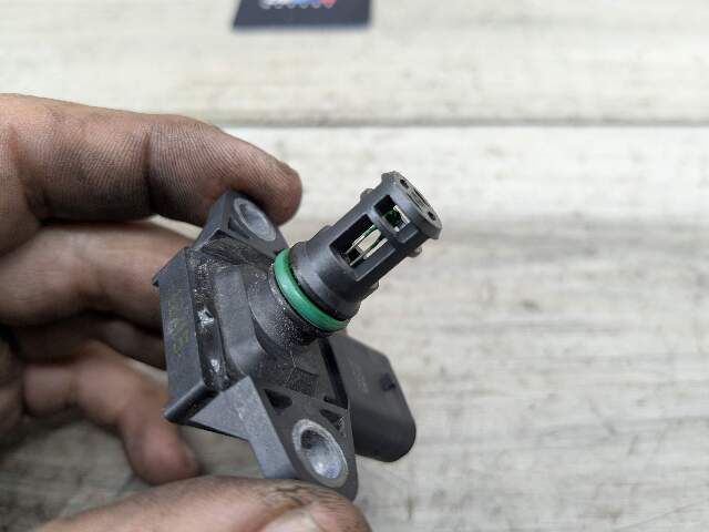 OEM BMW E90 E92 F30 Engine N54 N55 S63 Engine MAP Manifold Air Pressure Sensor