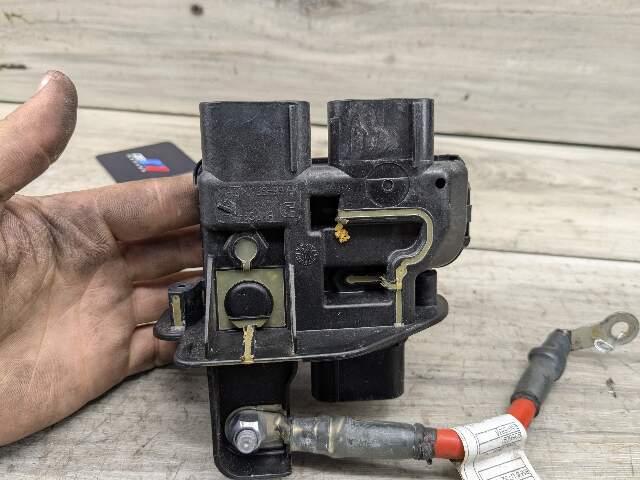 OEM BMW F15 F16 F85 F86 X5 X6 Battery Distribution B+ Junction Terminal Module