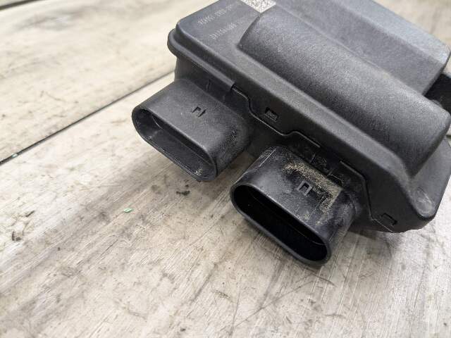 OEM BMW F15 F16 F85 F86 X5 X6 Battery Distribution B+ Junction Terminal Module