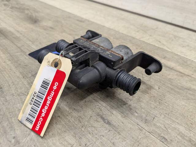 07-19 OEM BMW E70 E71 F15 F16 F85 X5 X6 Engine Water Heater Control Valve Pump
