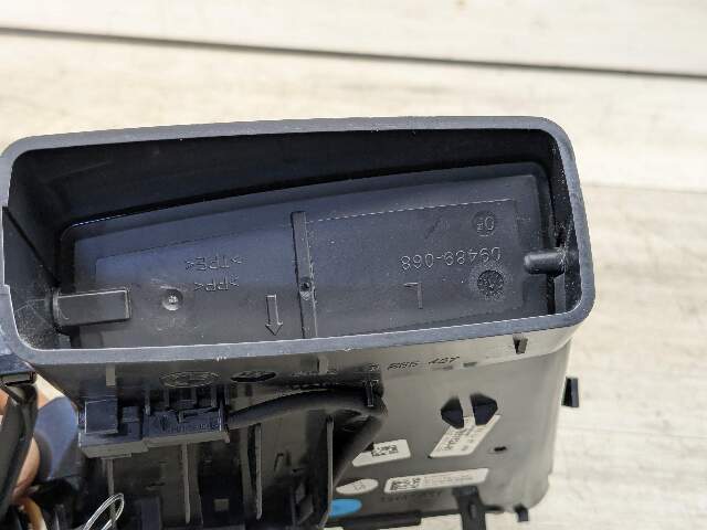 16-19 OEM BMW G11 G12 740 750 Left Driver Dash AC AIr Vent Grille Grill