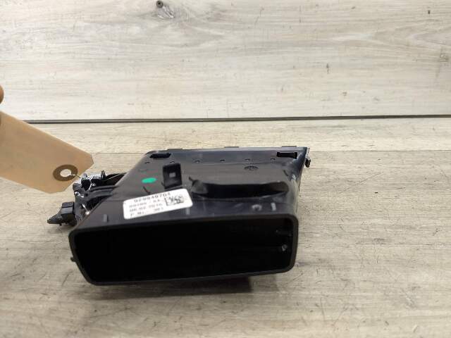 16-19 OEM BMW G11 G12 740 750 Left Driver Dash AC AIr Vent Grille Grill