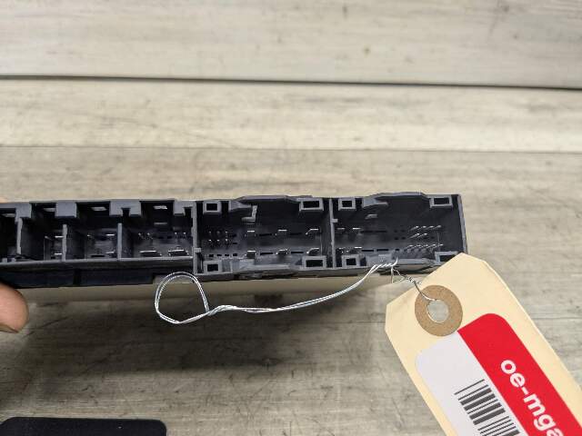 OEM BMW G01 G02 G05 G07 G12 G20 G29 G30 F90 Front Left Right Seat Control Module