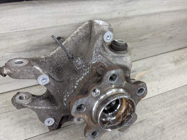 18-24 OEM BMW G01 X3 REAR Left Driver Side Wheel Hub Spindle Knuckle Bearing